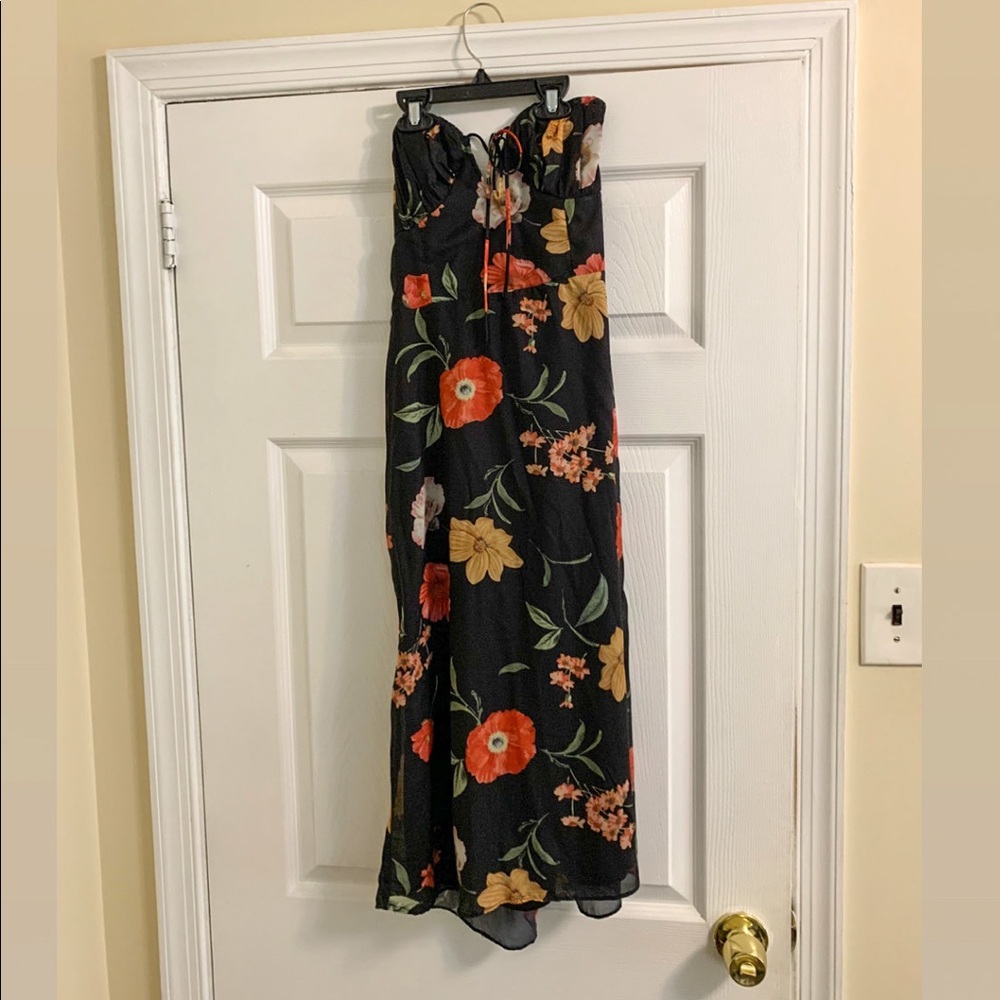 Strapless dress